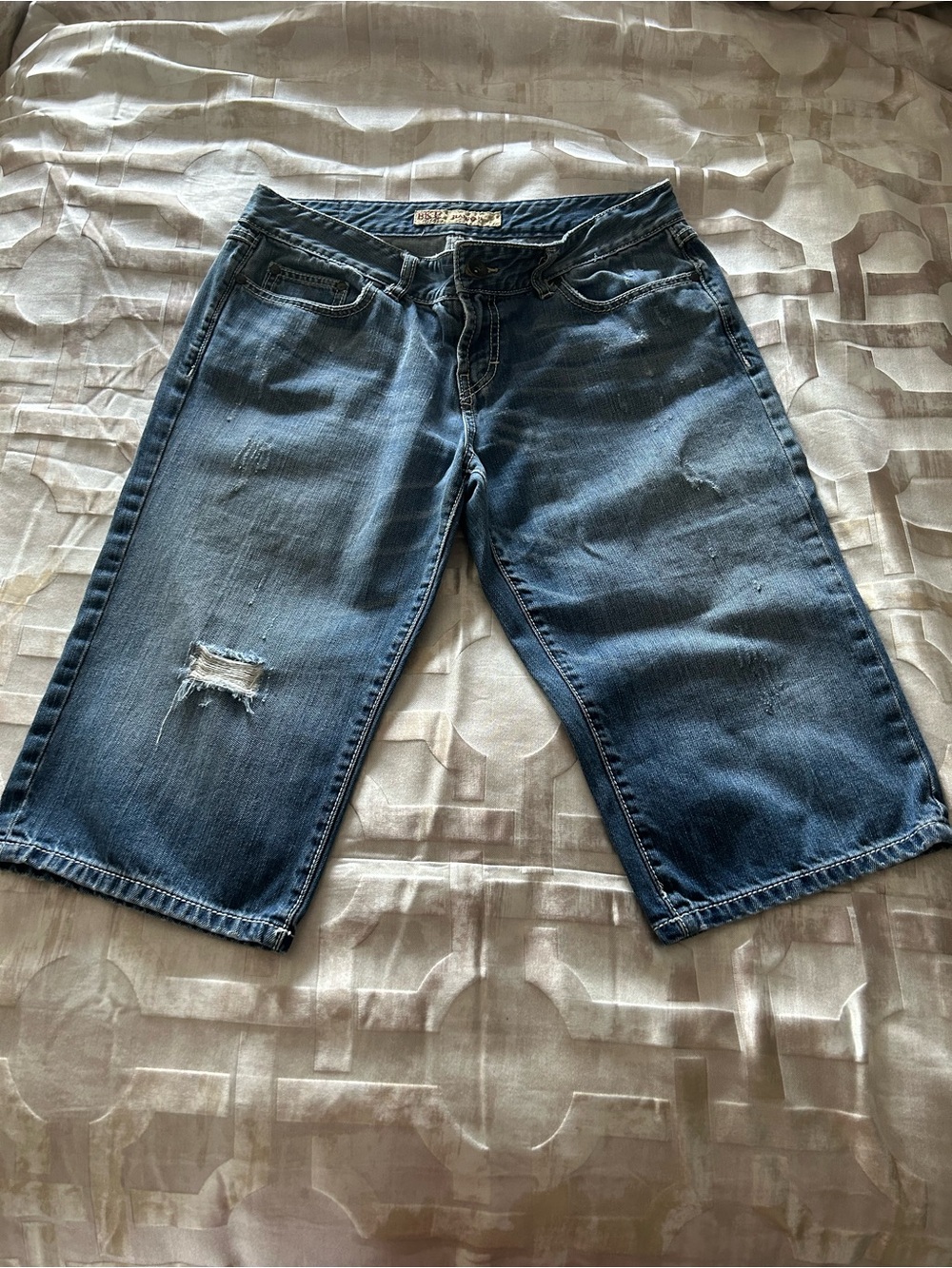 BKE Women's Boyfriend Denim Shorts in Blue with Distressed Knee